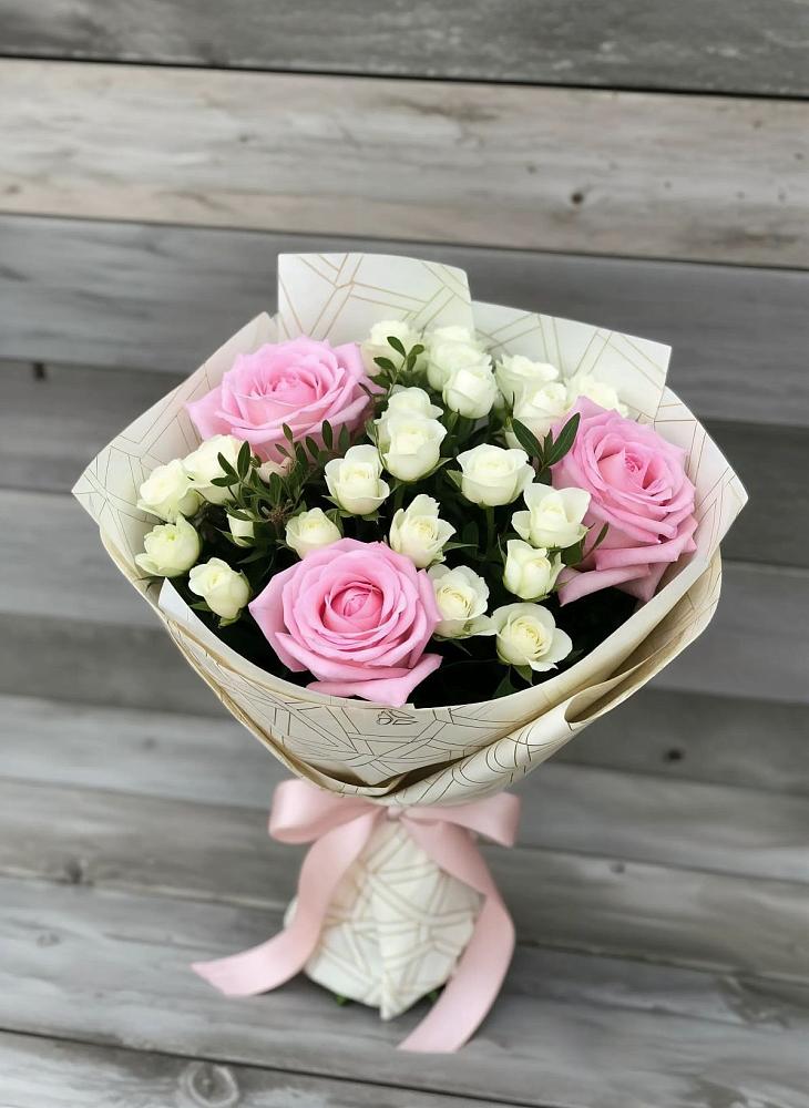 Букет цветов из: Розы в Дубровке