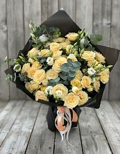 Букет цветов из:  Розы и Лизиантусы в Дубровке