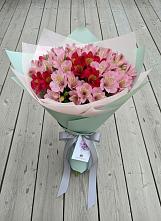 Букет цветов из:  Альстромерии в Дубровке