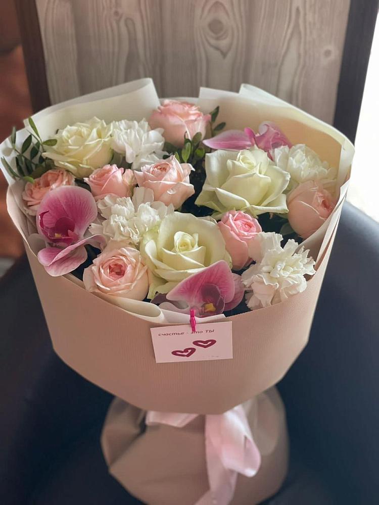 Букет цветов из: Орхидеи, Розы и Гвоздики в Дубровке