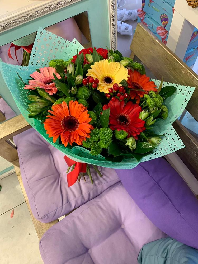 Букет цветов из: Герберы, Хризантемы и Альстромерии в Дубровке