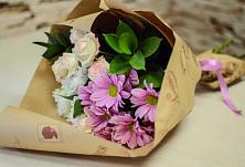 Букет цветов из:  Розы и Хризантемы #REPLACE_PRED# Дубровке