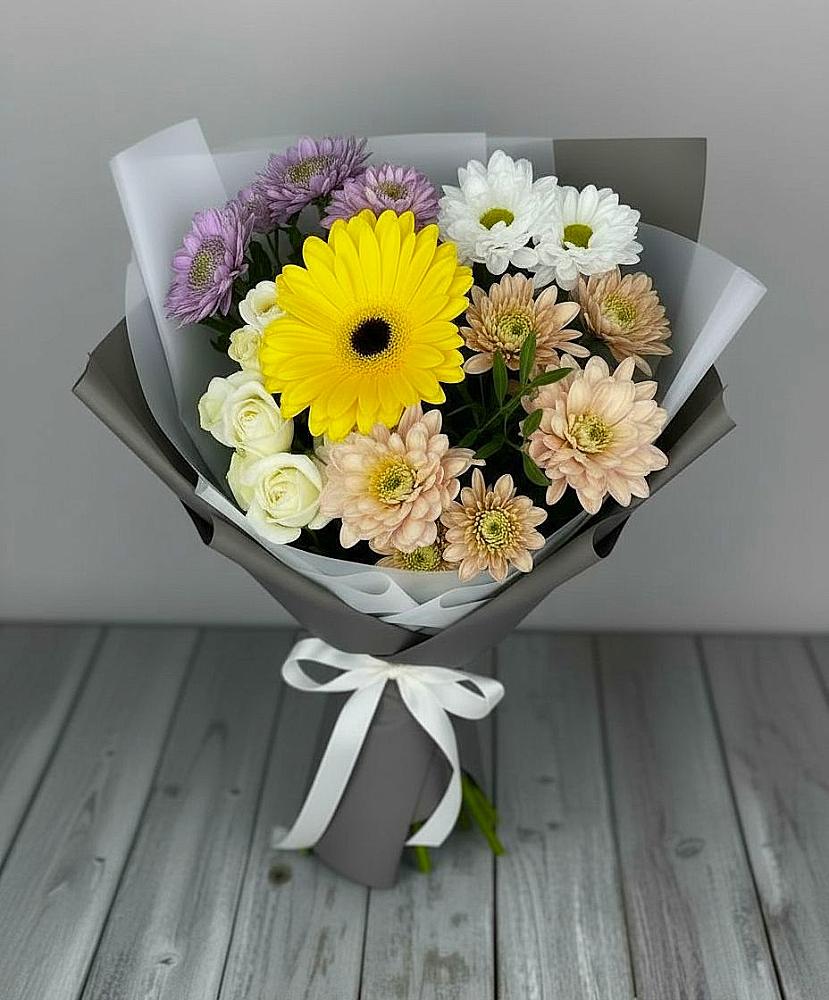 Букет цветов из: Розы, Герберы и Хризантемы в Дубровке
