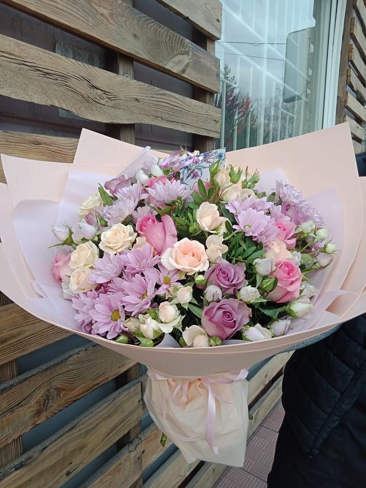 Букет цветов из: Розы и Хризантемы в Дубровке