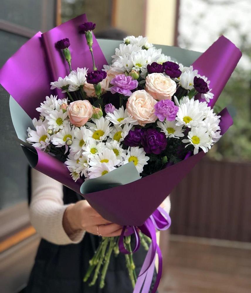 Букет цветов из: Хризантемы, Гвоздики и Розы в Дубровке