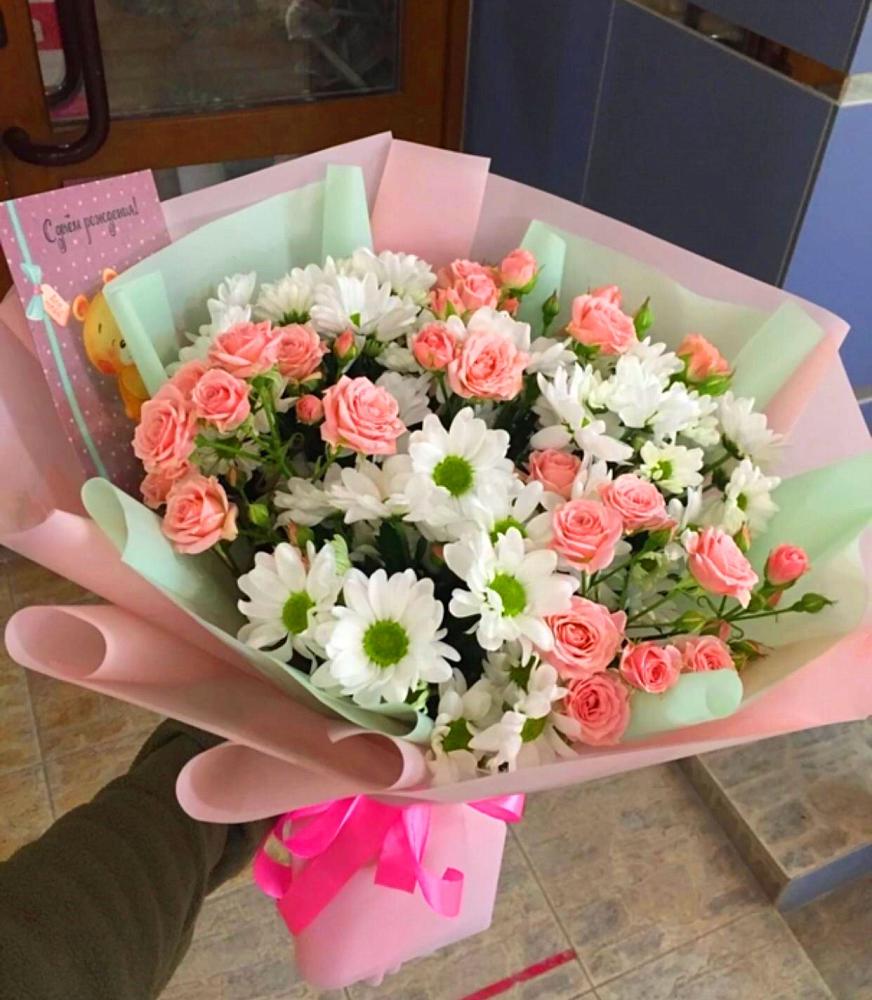 Букет цветов из: Розы и Хризантемы в Дубровке