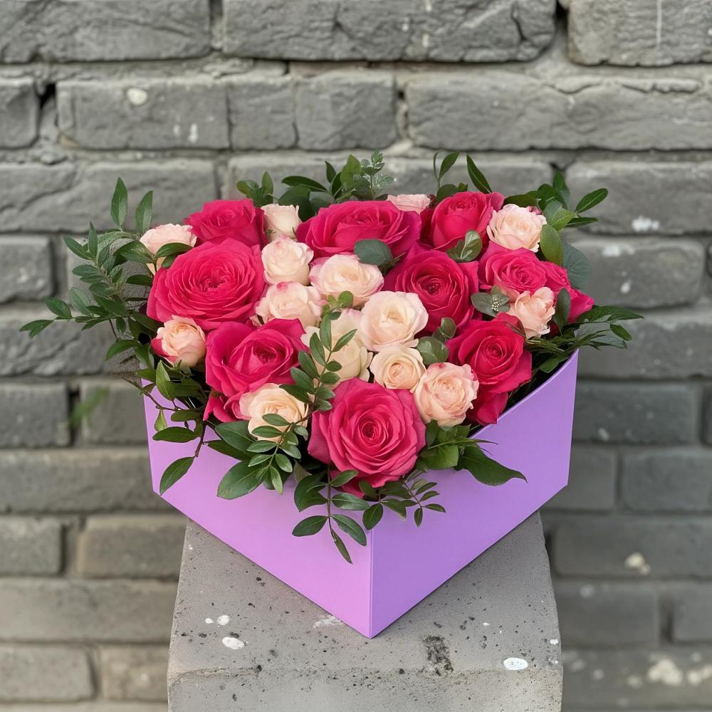 Цветочная композиция из Розы в коробке в Дубровке