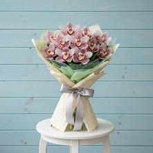 Букет цветов из:  Орхидеи и Розы в Дубровке
