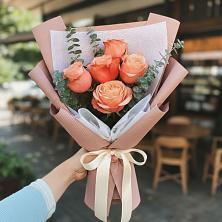 Букет цветов из:  Розы в Дубровке