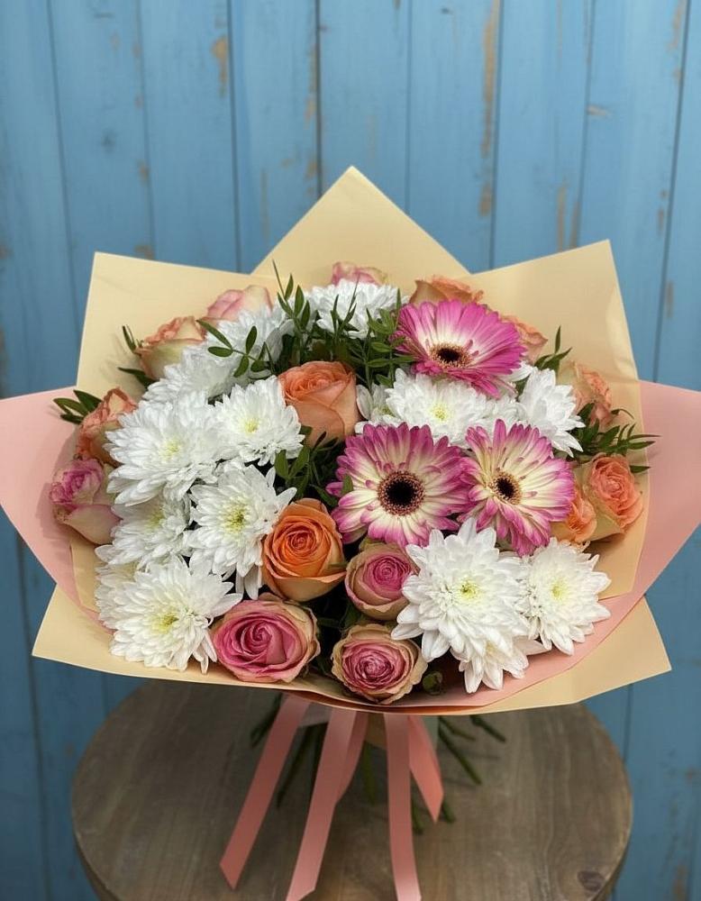 Букет цветов из: Розы, Герберы и Хризантемы в Дубровке