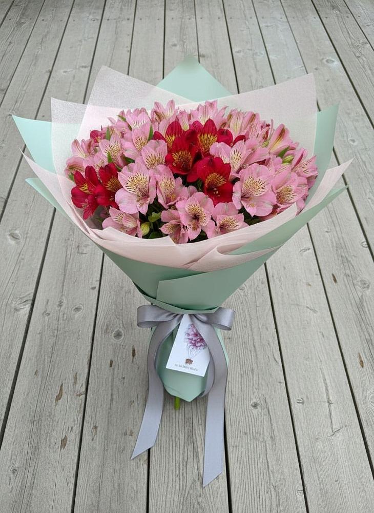 Букет цветов из: Альстромерии в Дубровке