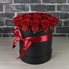 Цветочная композиция из Розы в шляпной коробке в Дубровке