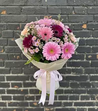 Букет цветов из:  Герберы и Хризантемы #REPLACE_PRED# Дубровке