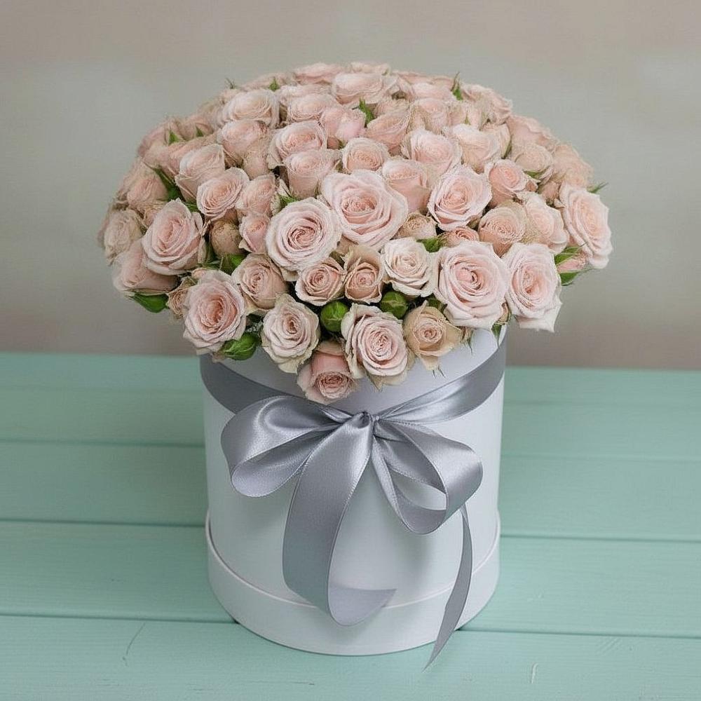 Цветочная композиция из Розы в шляпной коробке в Дубровке