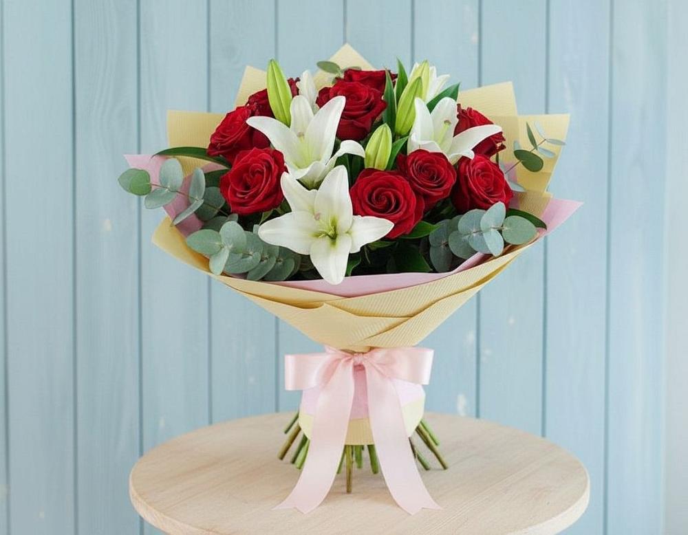 Букет цветов из: Лилии и Розы в Дубровке